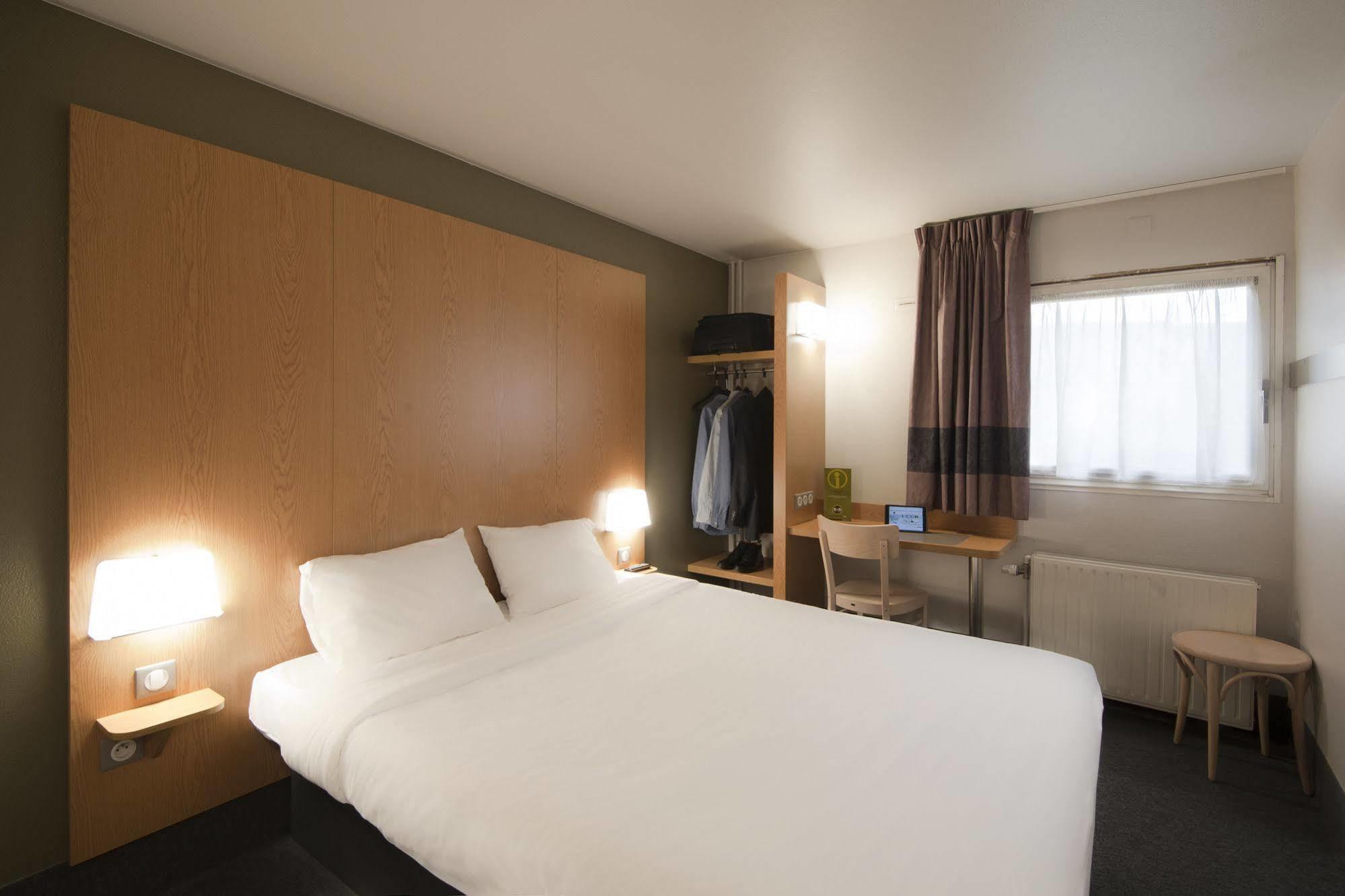 B&B Hotel Lyon Centre Monplaisir Bagian luar foto